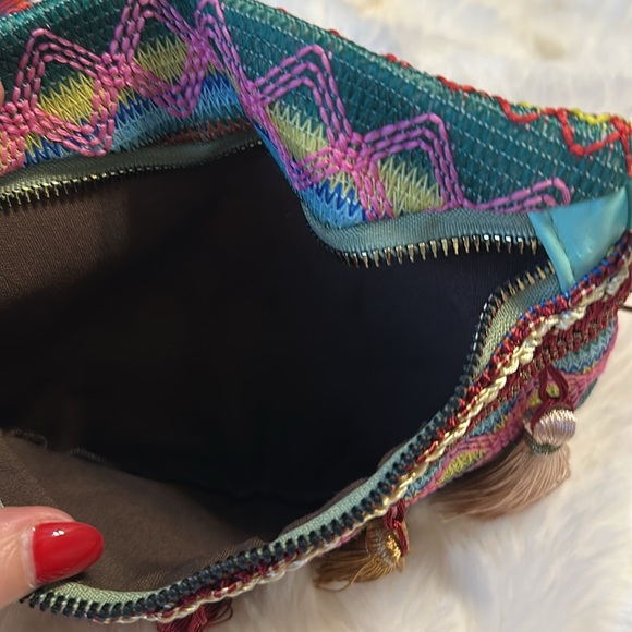 Super cute tassel fanny pack - Picture 4 of 5